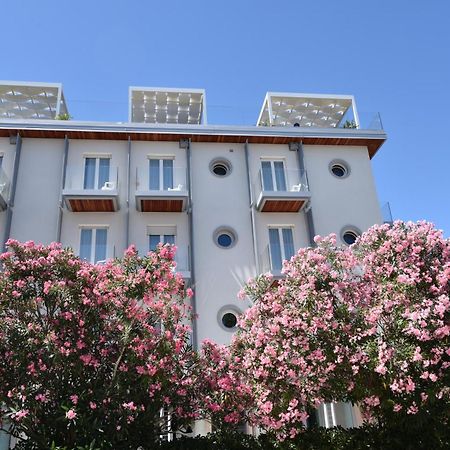 Hotel Felix Rimini Exterior photo