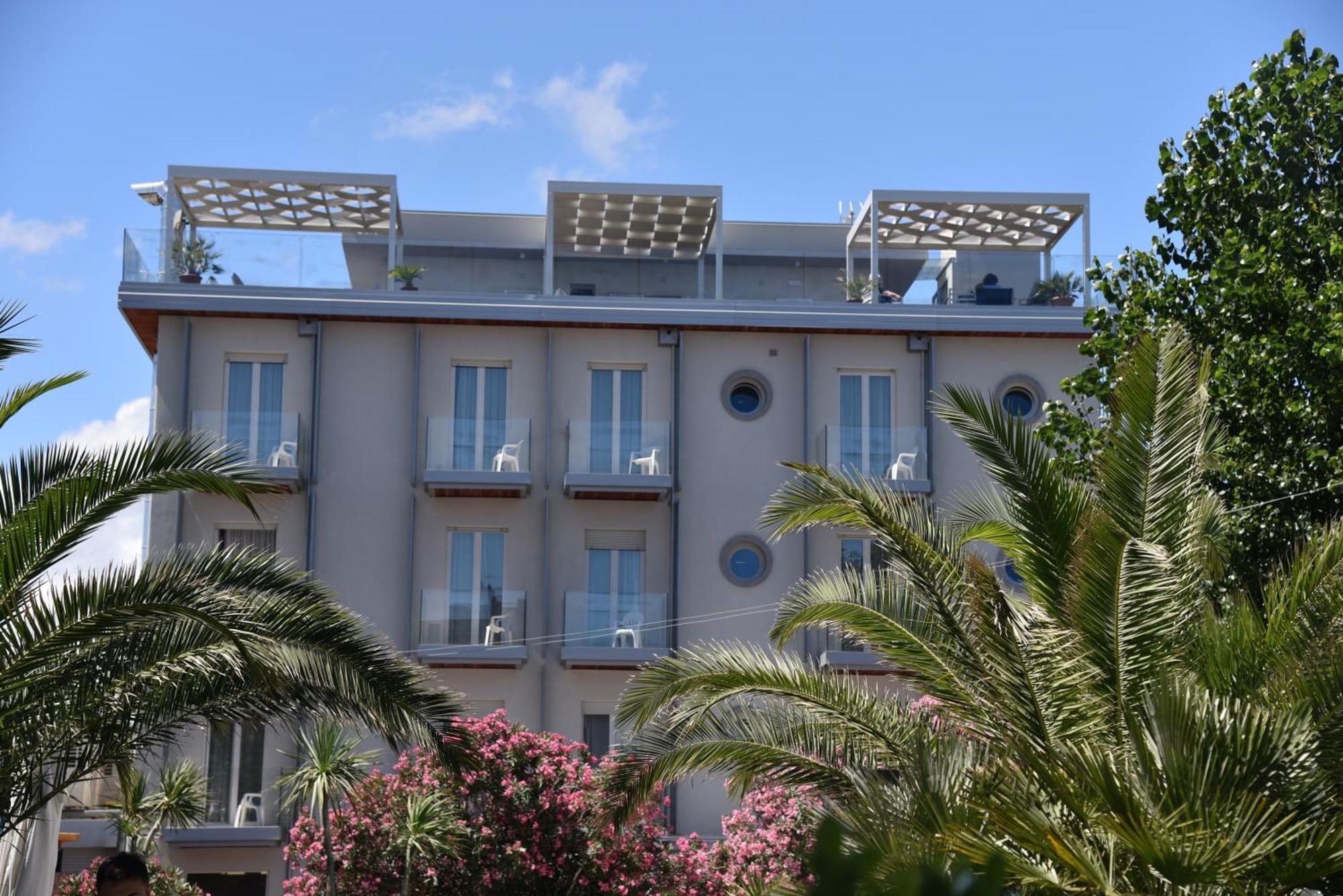 Hotel Felix Rimini Exterior photo