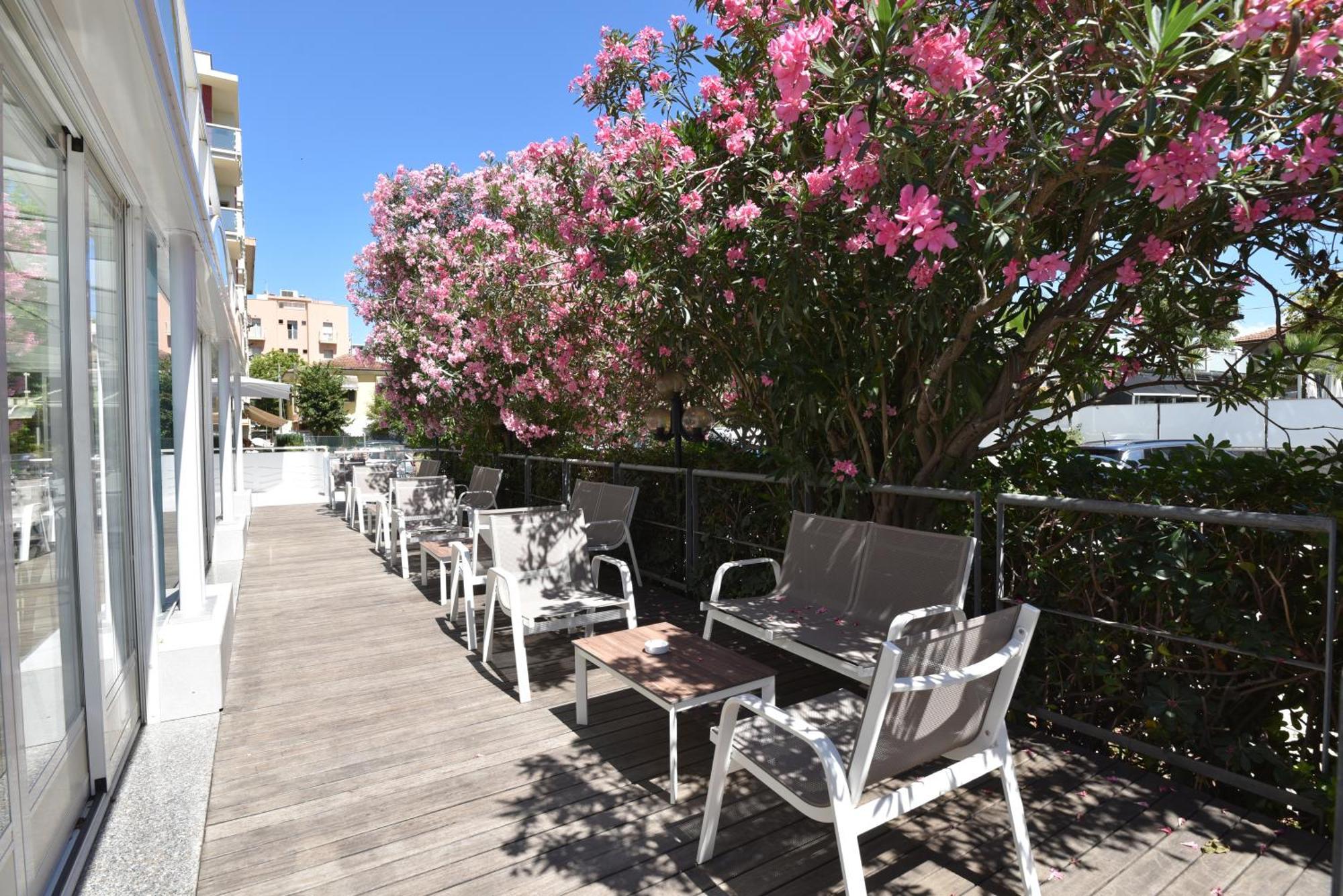Hotel Felix Rimini Exterior photo